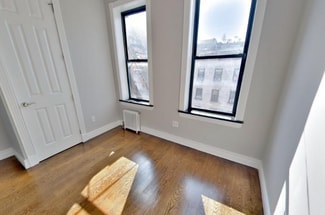156 W 72nd St, New York, NY 10023