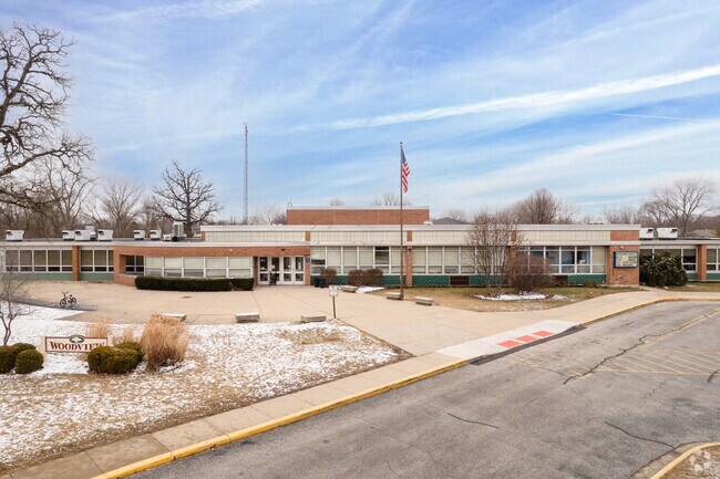 Parents in Grayslake may send their children to Woodview School.
