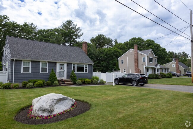 Large, spacious lawns can be spotted in all corners of North Wilmington.