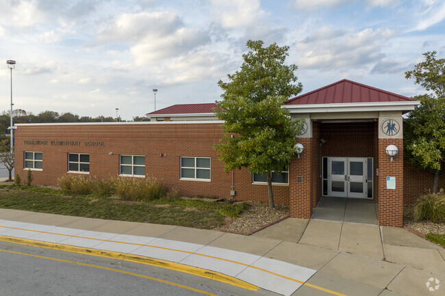 Grade school students in Lee's Summit, MO may attend Trailridge Elementary School.