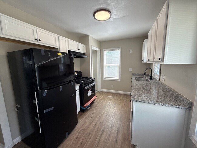 11652 Fielding St, Detroit, MI 48228 - photo 3