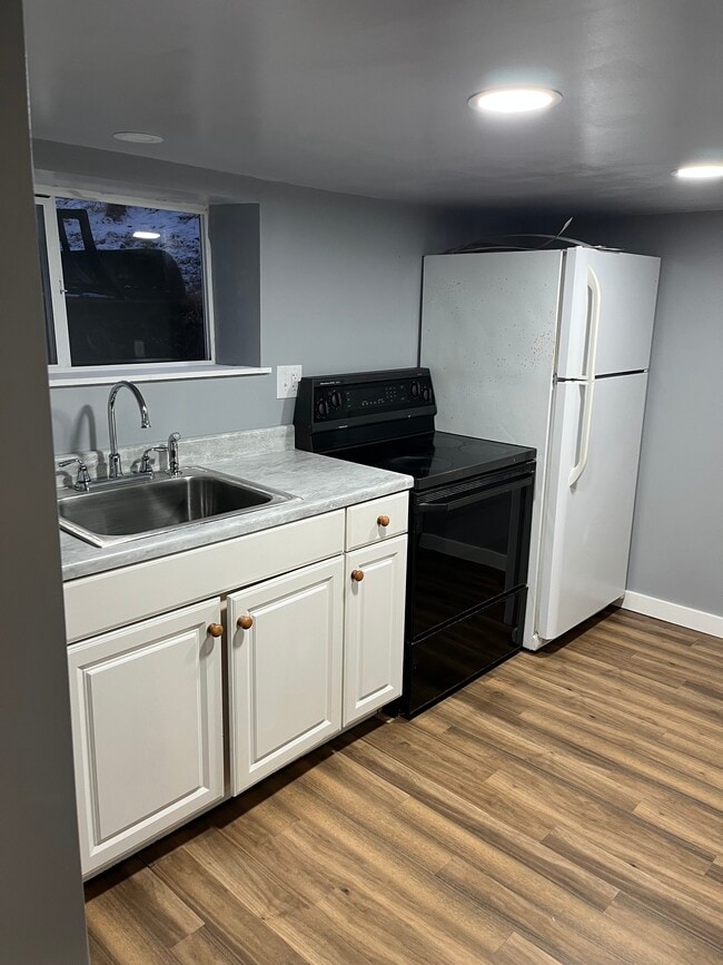 10 Bresock Ln unit 4 Basement, Washington, PA 15301 - photo 3