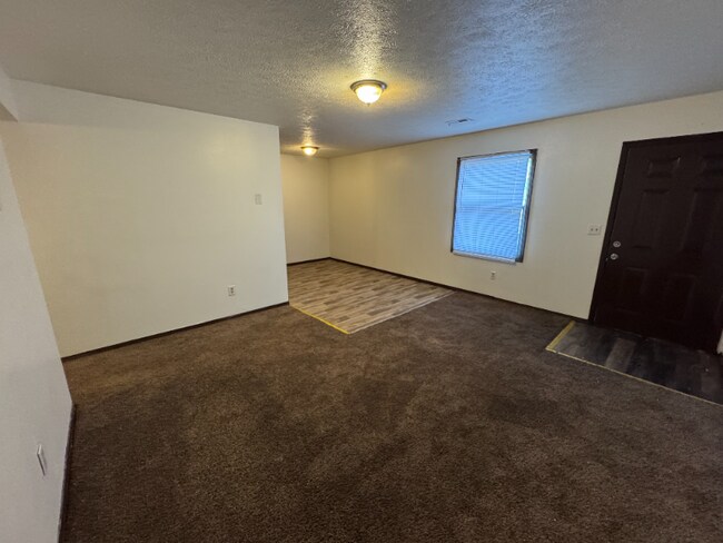 3503 Falling Springs Rd unit 1, East Saint Louis, IL 62206 - photo 4