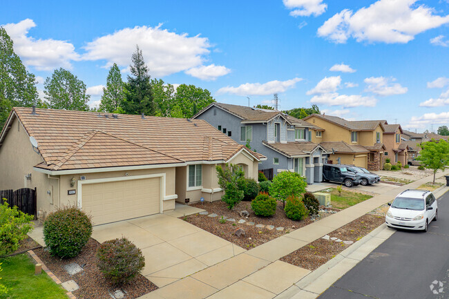 Homes in Harding range in price from $500,000 to $700,000.