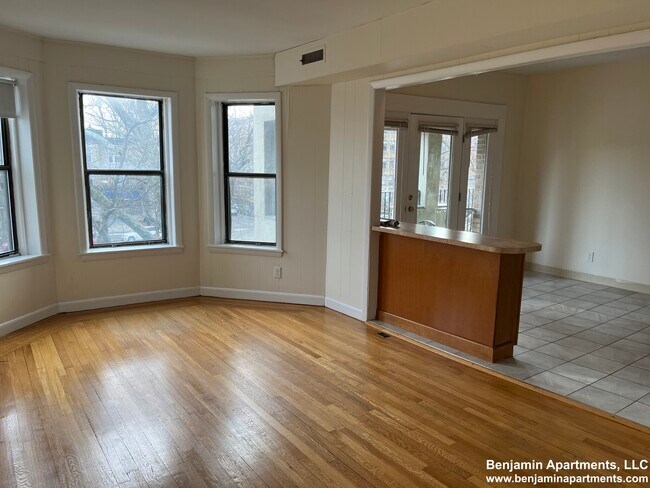 1157 Commonwealth Ave unit 4, Allston, MA 02134 - photo 2