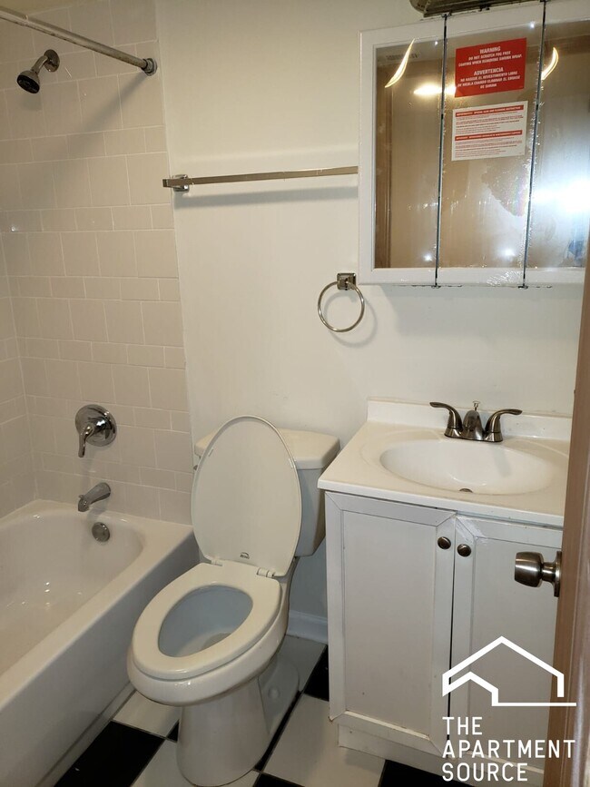 2230 N Lockwood Ave unit G, Chicago, IL 60639 - photo 6
