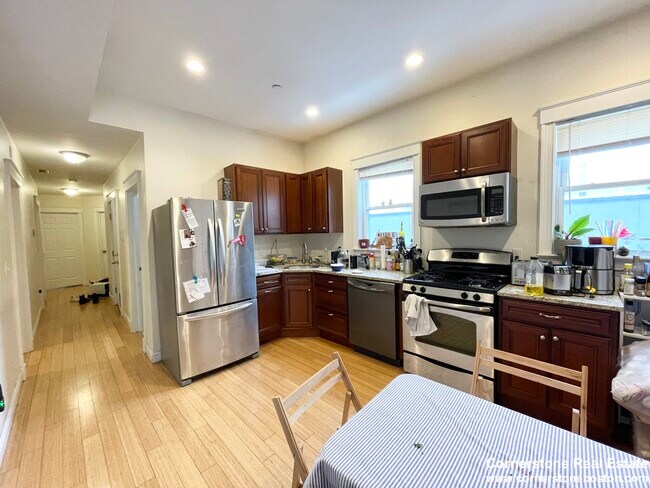 1625 Tremont St unit 2, Roxbury Crossing, MA 02120 - photo 3