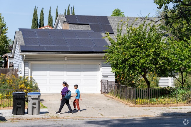 Vinci Elementary School is just steps away, making it easy for families in Vinci South to walk to class.