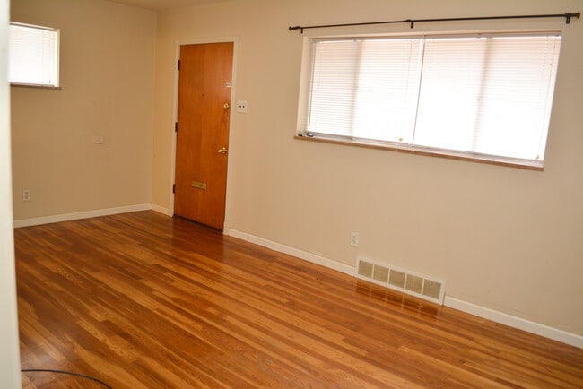3609 Eichelberger St unit 1, Saint Louis, MO 63116 - photo 2