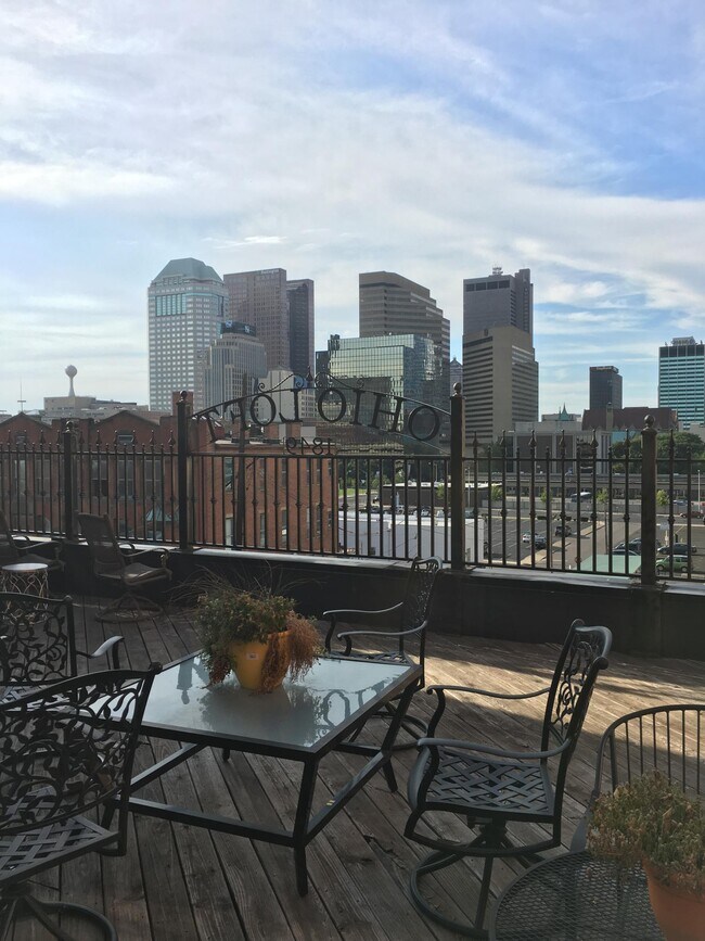 139 E Main St unit 202, Columbus, OH 43215 - photo 2