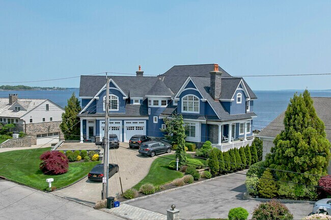 Homes in Isle of San Souci range from cozy condos to multi-million-dollar waterfront estates, creating a diverse and picturesque residential setting.