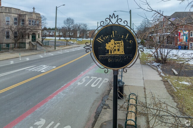 Woodbridge Historic District is less than 10 minutes from Downtown.