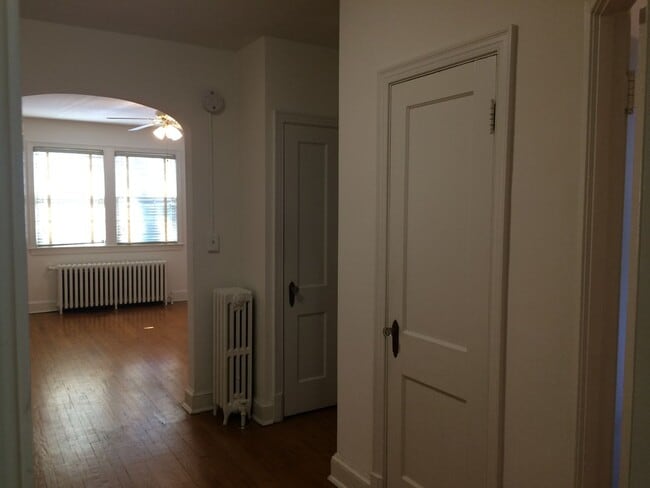 4025 Davis Place NW unit 3, Washington, DC 20007 - photo 5