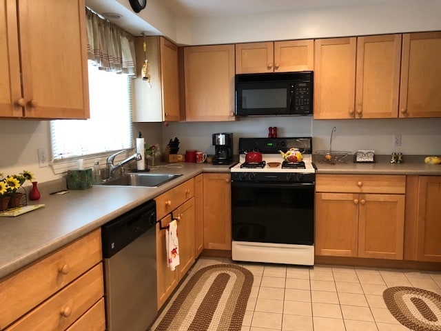 86 Chapel St, Newton, MA 02458 - photo 1