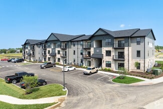 92 Magnolia Dr, Glen Carbon, IL 62034