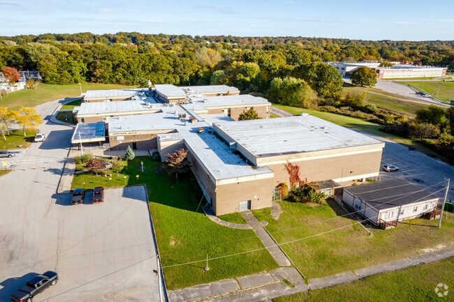 Western Hills Middle School has 703 students in grades 6-8.