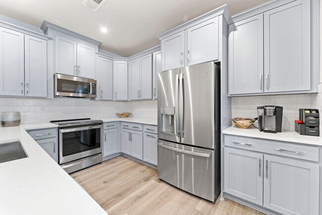 13500 Innovation Station Loop unit 36396544, Herndon, VA 20171 - photo 6