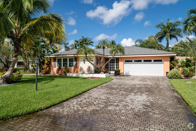 Whiskey Creek's tropical setting makes it ideal for growing palm trees & other lush vegetation.