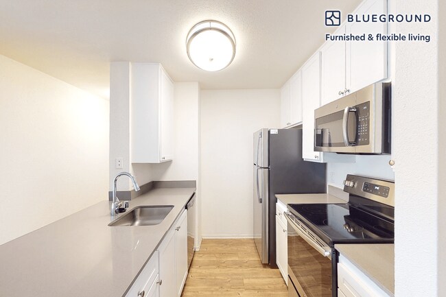 333 1st St unit FL1-ID10706A, Seal Beach, CA 90740 - photo 6