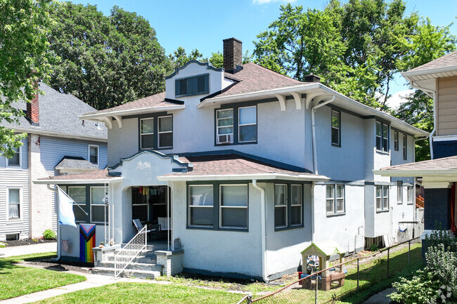 The residents of Mapleton Fall Creek take great pride in the upkeep of their homes.