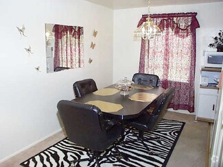 402 Hartford Square, New Kensington, PA 15068