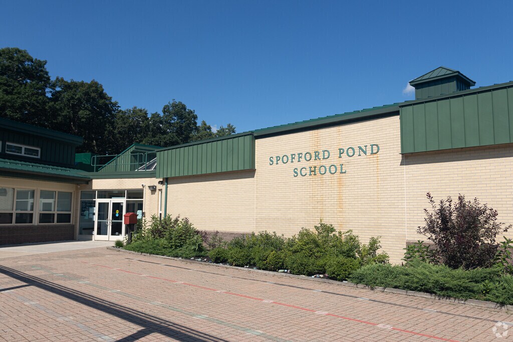 Students primarily living in Boxford would attend Spofford Pond School.