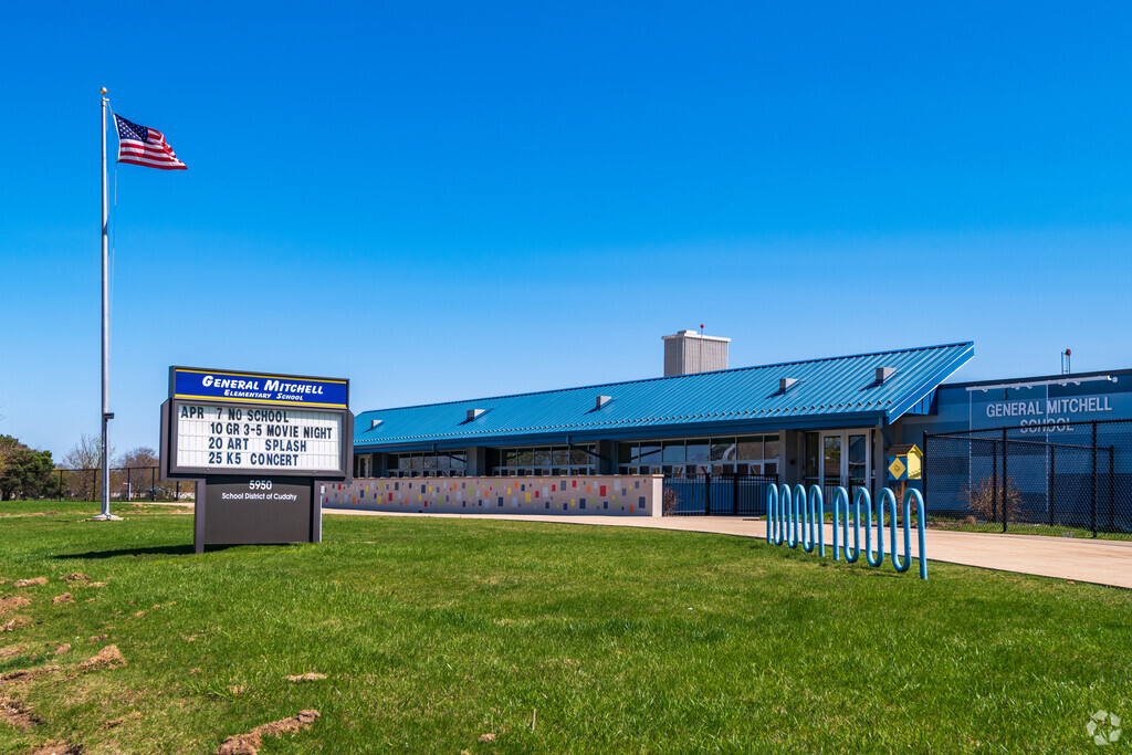 The entry of General Mitchell Elementary School in Cudahy.