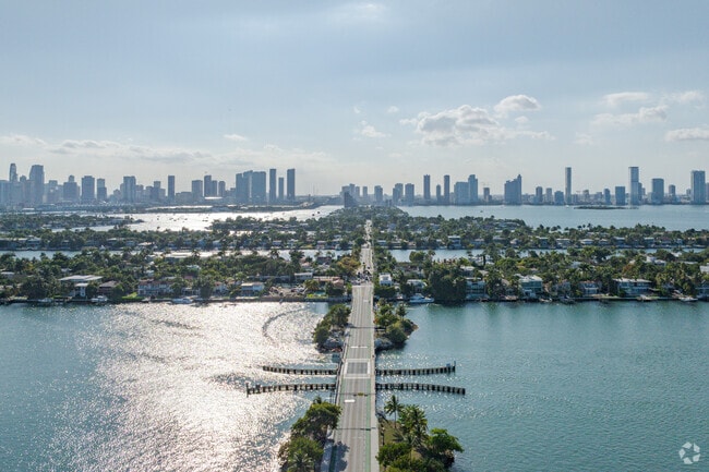 The Venetian Islands is a community of islands between Miami proper and Miami Beach.