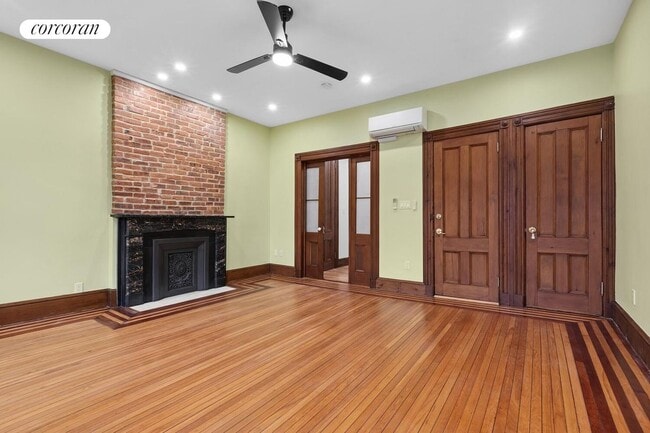 446 E 118th St, New York, NY 10035 - photo 2