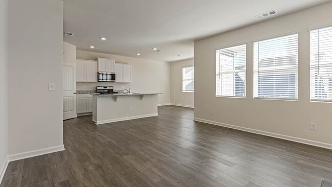 2652 Jerome Rd unit 36200596, Atlanta, GA 30349 - photo 2