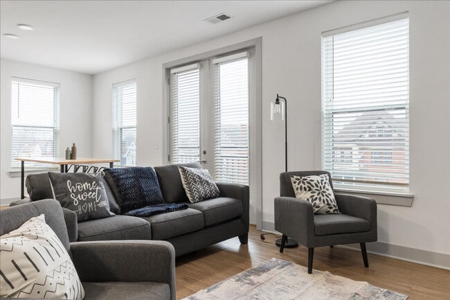 2039 Woodburn Ave unit ID1364149P, Cincinnati, OH 45206 - photo 4