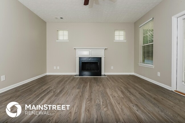 4683 Highpoint Ln, Atlanta, GA 30349 - photo 4