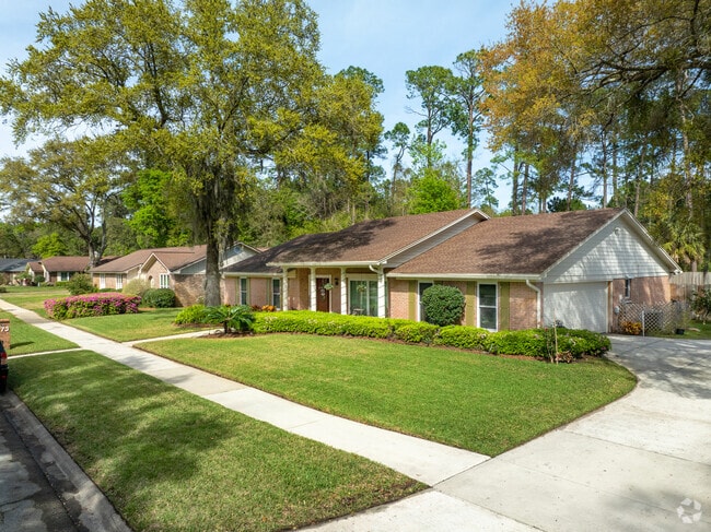 Large brick ranch homes are very common in this neighborhood.