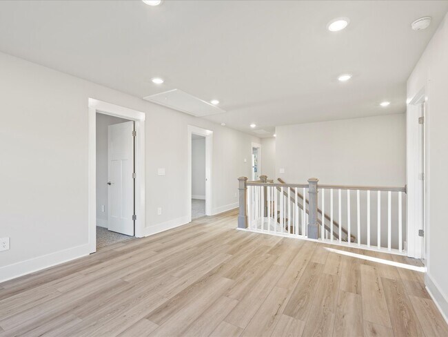 502 Tilson Rd, Piedmont, SC 29673 - photo 3