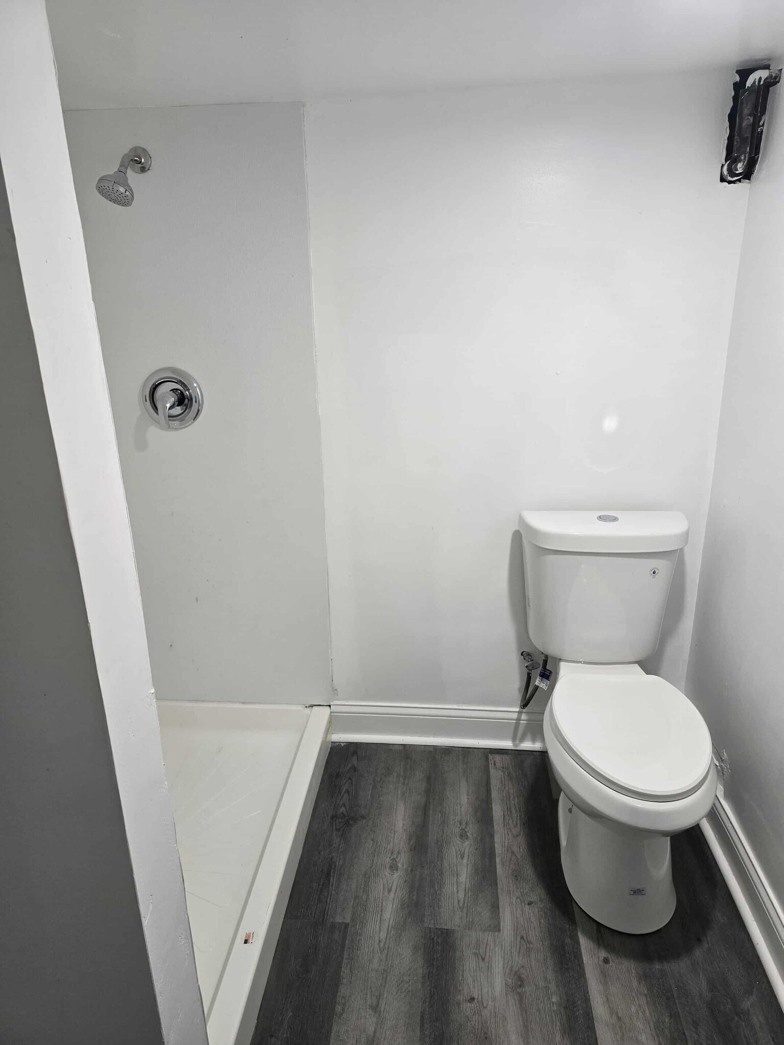 1935 Jackson Ave unit Basement, Evanston, IL 60201 - photo 1