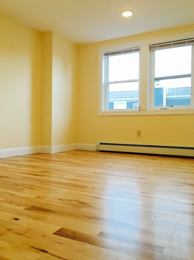 158 North St unit B, Burlington, VT 05401 - photo 4