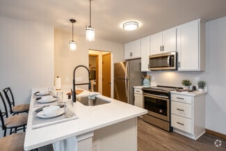 N91W17045 Apple Tree Ct, Menomonee Falls, WI 53051
