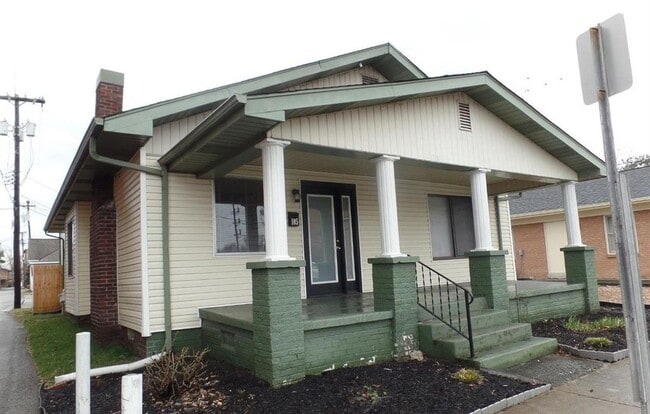 105 W 5th St, Corbin, KY 40701 - photo 2