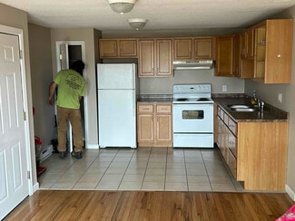 198 S Main St Unit 14, Franklin, NH 03235