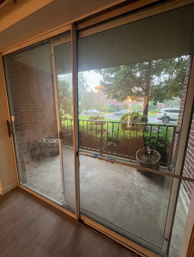 50-56 Broadlawn Park unit 1, Chestnut Hill, MA 02467 - photo 3