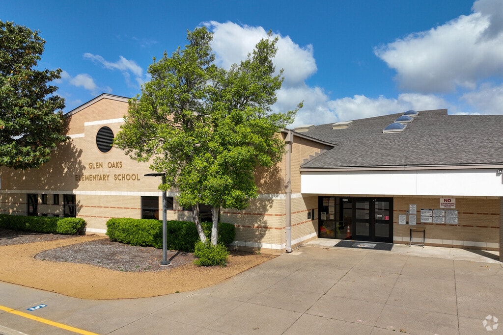 Stonebridge Ranch is where you will find Glen Oaks Elementary.