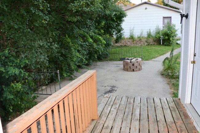 525 N 5th St, Mankato, MN 56001 - photo 2