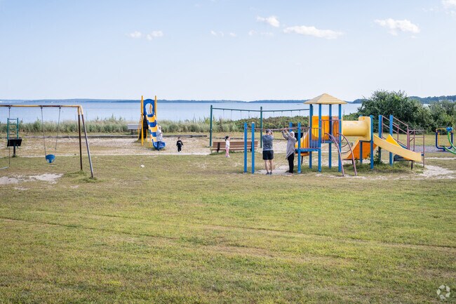 Spend a fun day with loved ones at Conimicut Point Park, Long Meadow, RI.