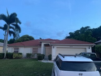 3872 Cypress Lake Dr, Wellington, FL 33467