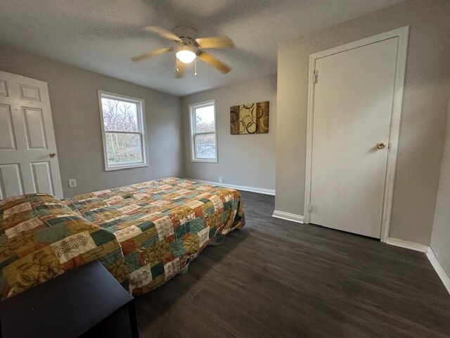 2259 Potomac Ave unit Upper Unit, Pittsburgh, PA 15216 - photo 5