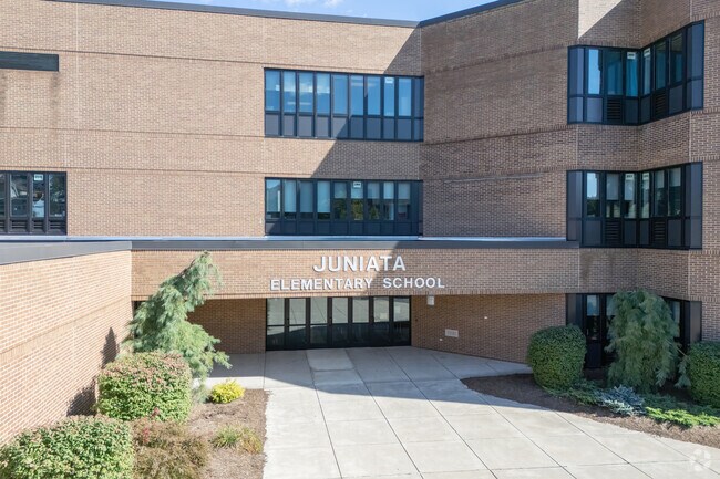 Juniata Elementary School in Altoona serves the residents of the Juniata neighborhood in K-6.