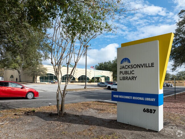 The Webb Wesconnett Library is conveniently on 103rd Street just off Interstate I-295.