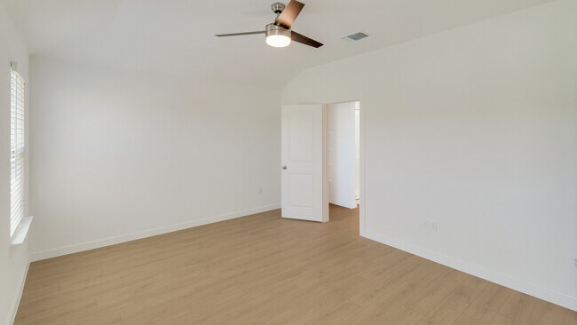 9513 Oxbow Strap Dr, Austin, TX 78724 - photo 6