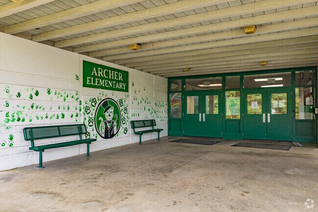 Archer Elementary School has a 15:1 teacher-to-student ratio.