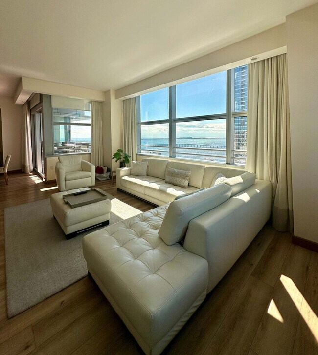Brickell Arch unit FL27-ID1328108P, Miami, FL 33131 - photo 4